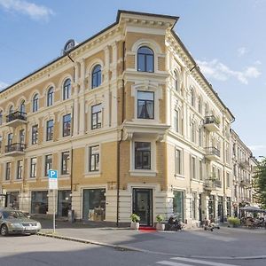 Deluxe Appartement met Vijf Slaapkamers